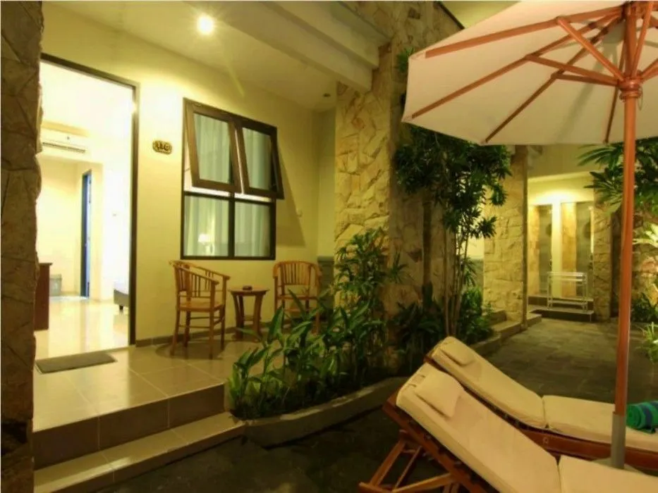 Manggar Indonesia Hotel Kuta Lombok 3*,